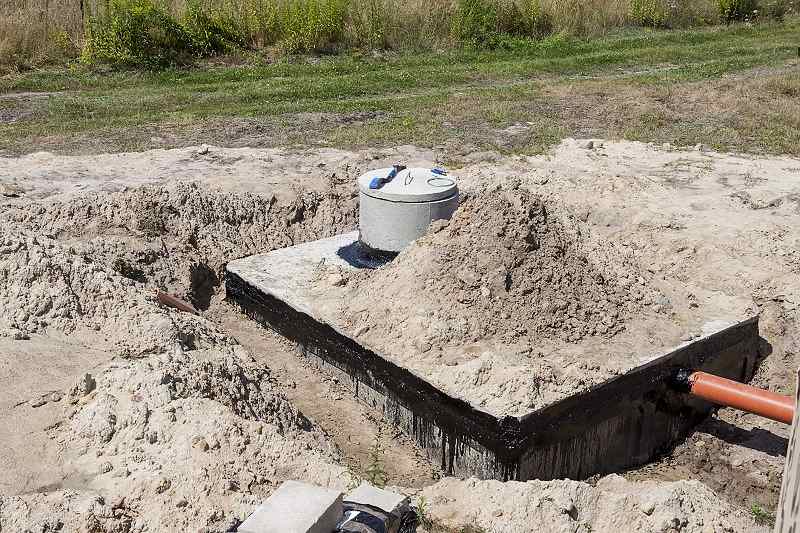 Dvoukomorový betonový septik